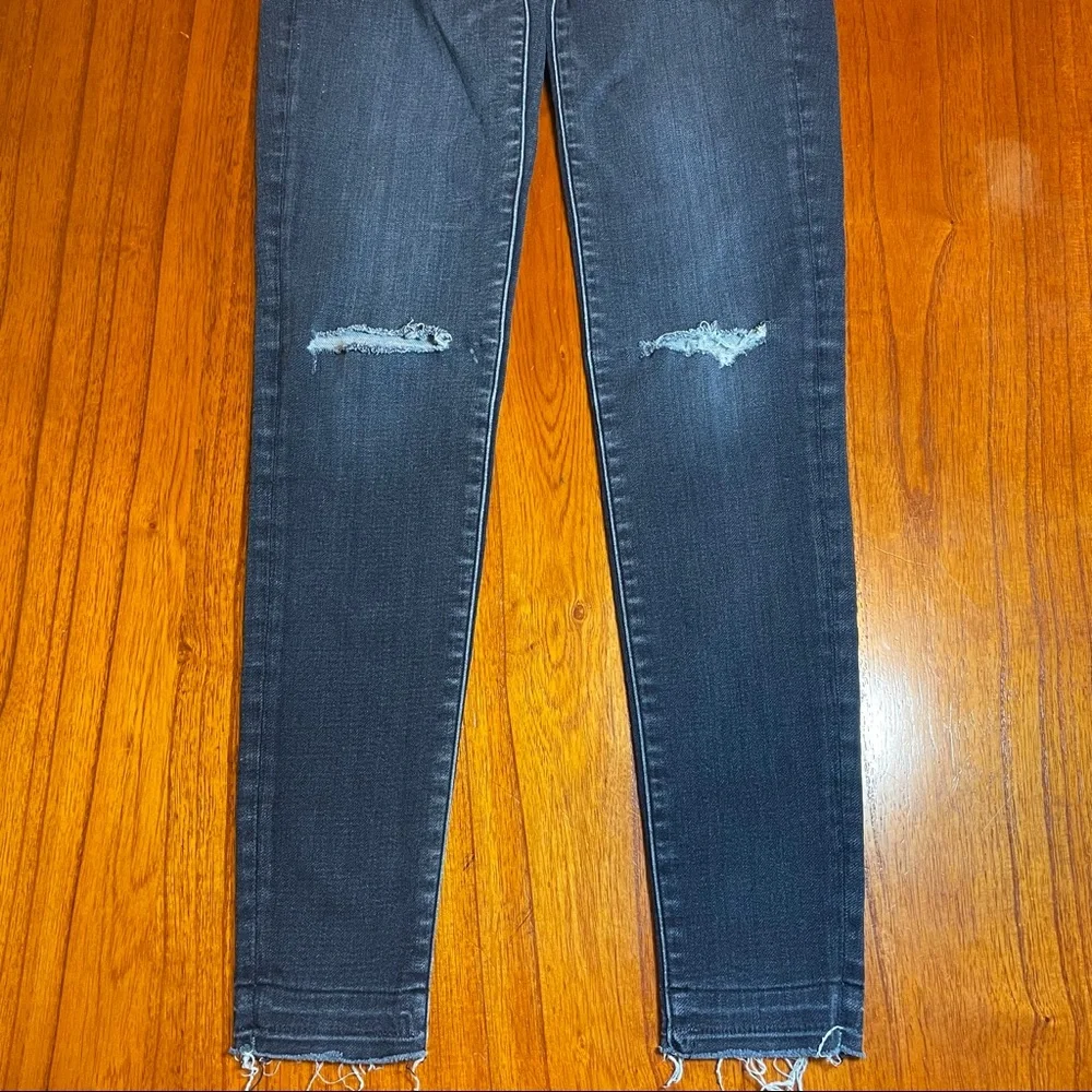 American Eagle distressed hi rise skinny jeggings with raw hem